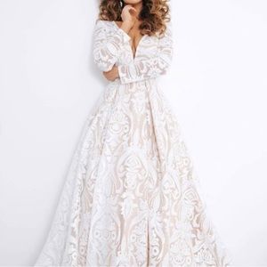 NEW Mac Duggal 66334 Sequin Beaded Ballgown Dress